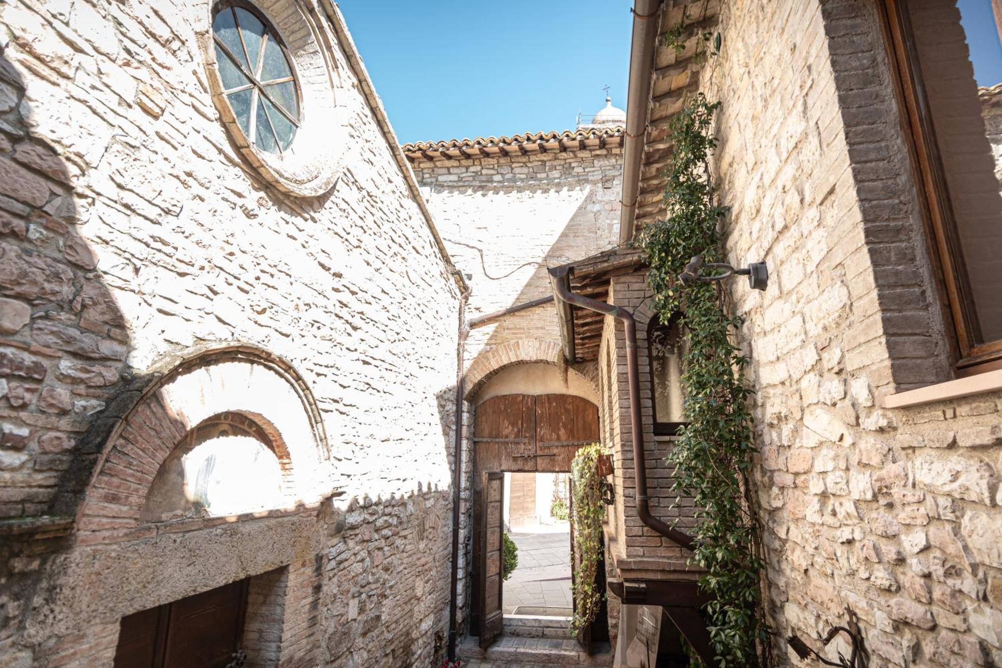 אפרטהוטל אסיסי Residenza D'Epoca San Crispino מראה חיצוני תמונה