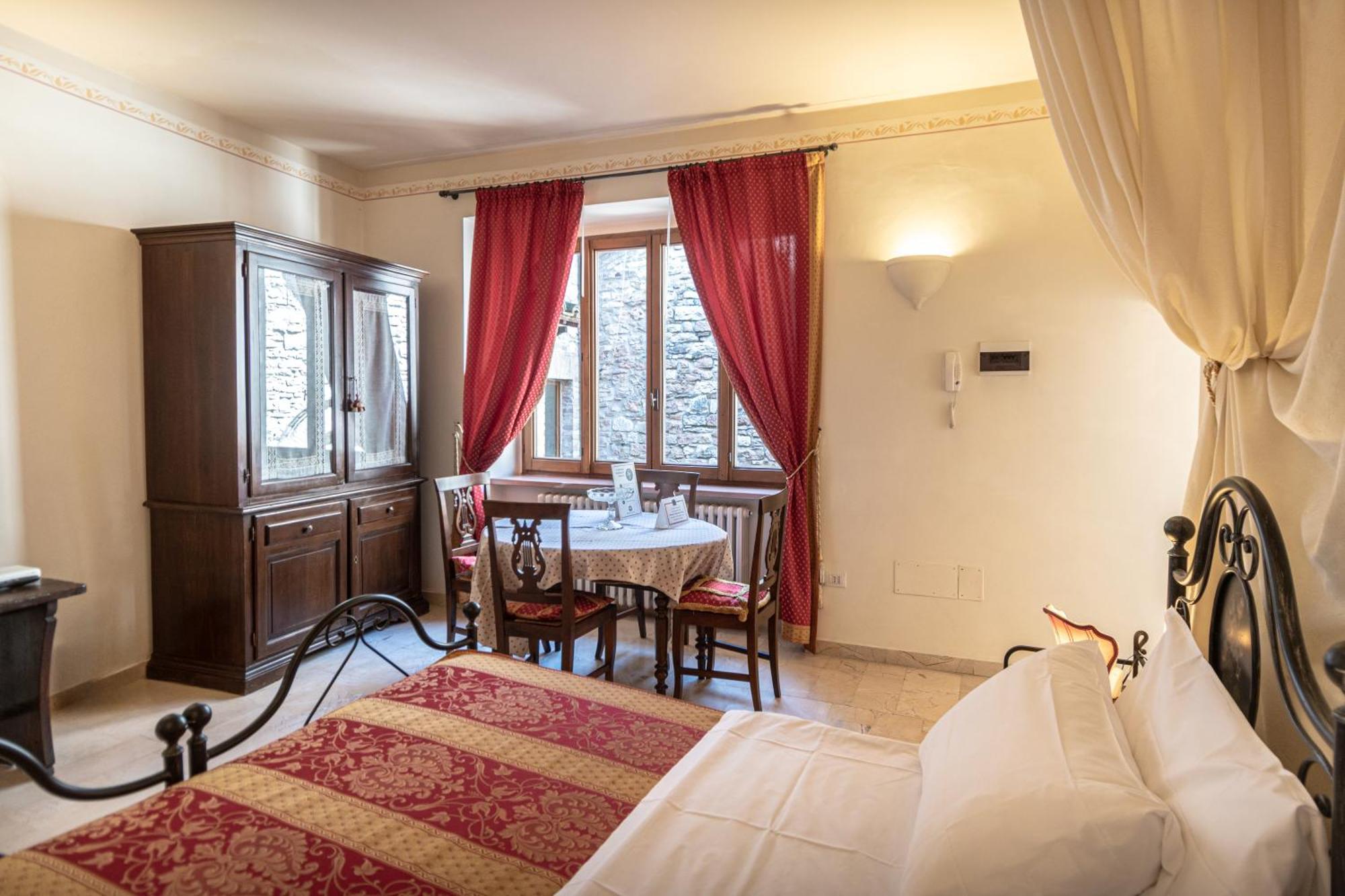 אפרטהוטל אסיסי Residenza D'Epoca San Crispino מראה חיצוני תמונה